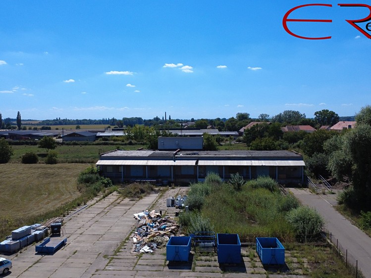 Prodej komerčního prostoru, 1 320 m² (14 z 18)