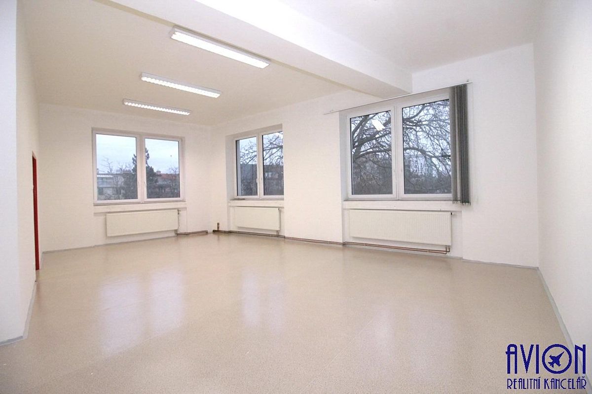 Pronájem kanceláře 69 m²