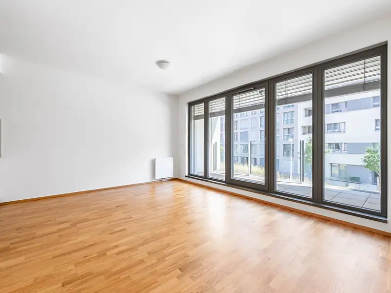 Pronájem bytu 2+kk 58 m², Praha – náhled fotky 3