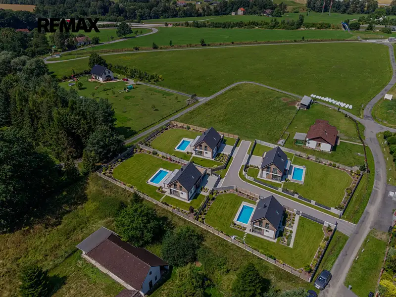 Prodej stavebního pozemku 4127 m², Horní Tošanovice – náhled fotky 2