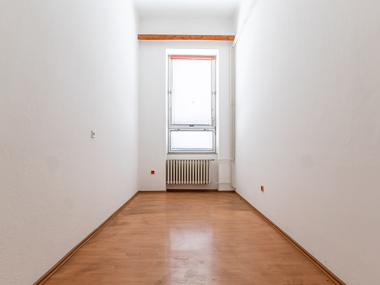 Комерційне приміщення на продаж, 1 254 м² (9 з 30)