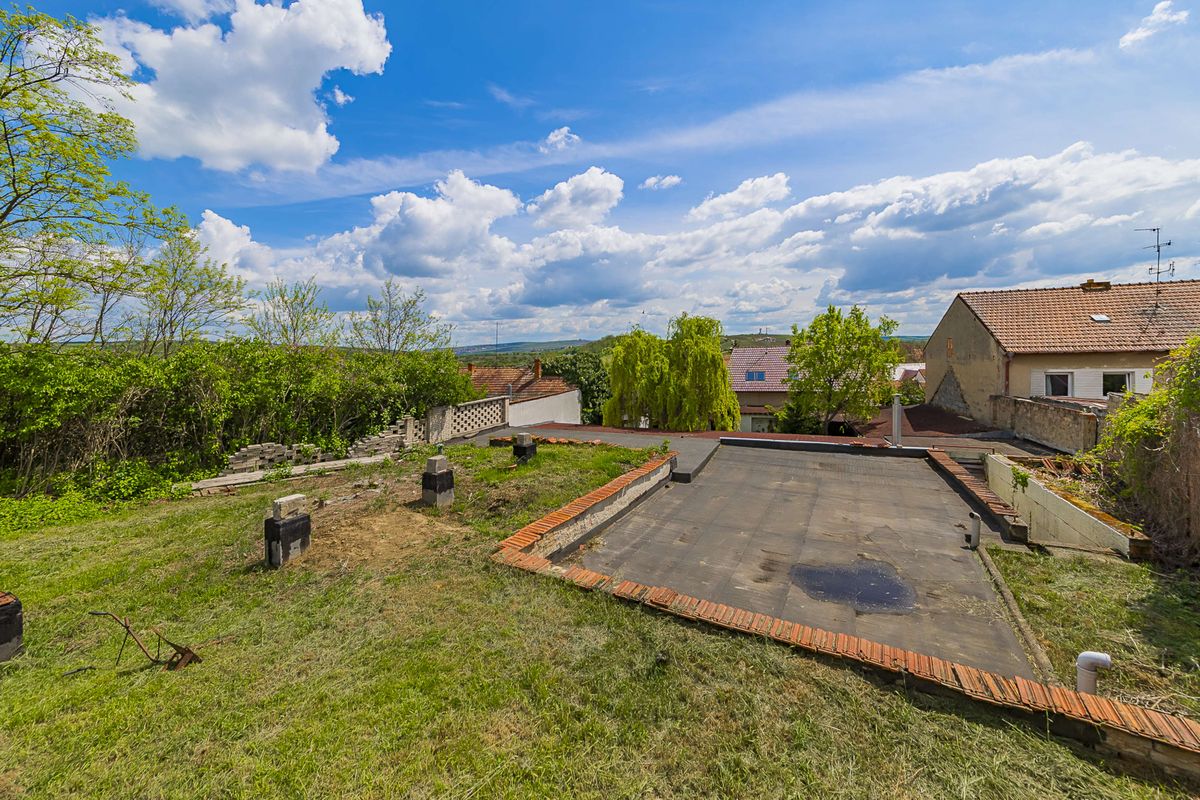 Prodej stavebního pozemku 218 m² – fotografie 3