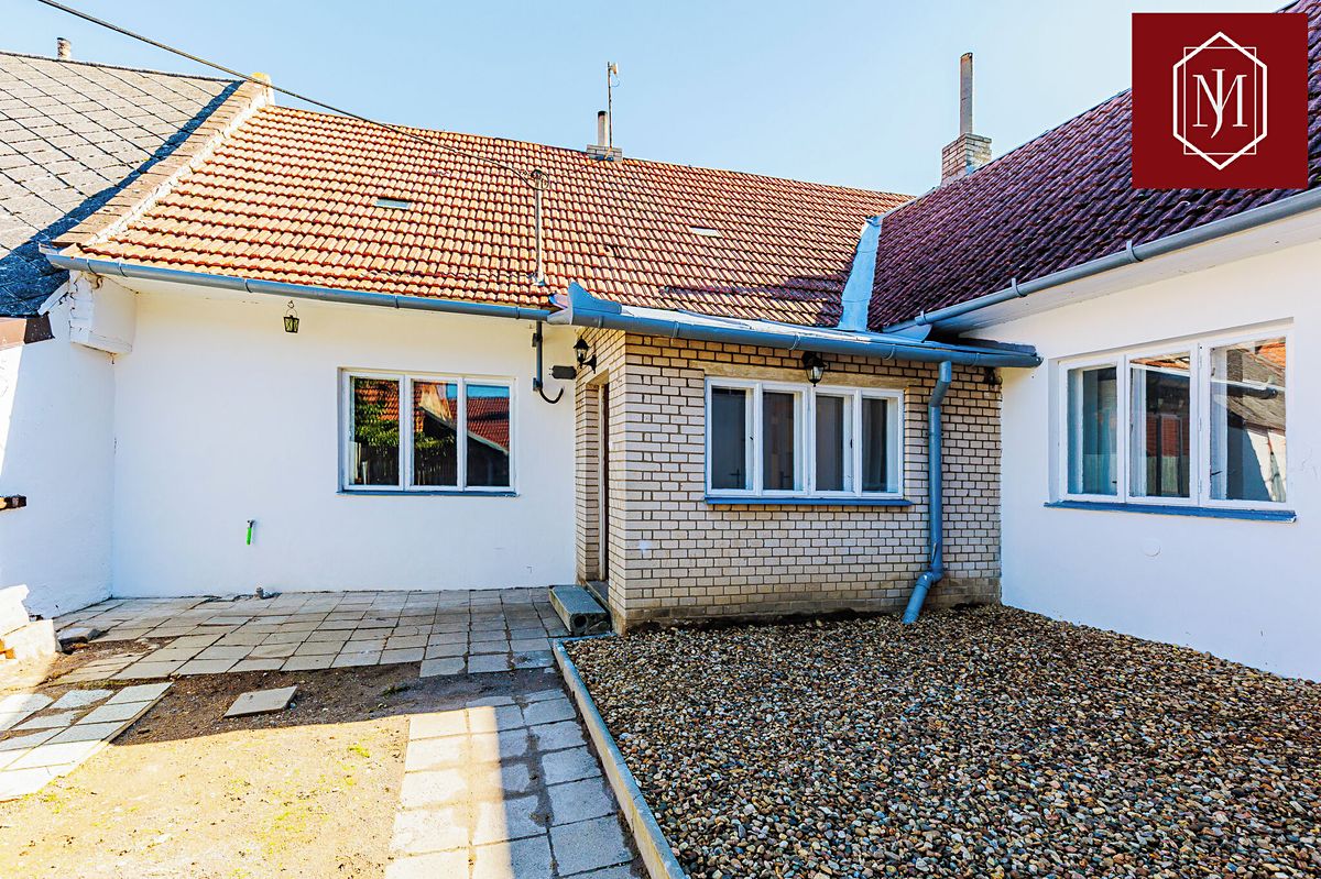 Prodej rodinného domu 90 m², pozemek 277 m² – fotografie 3