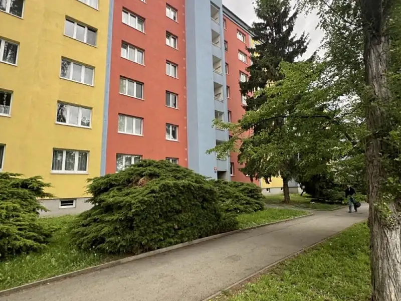Prodej bytu 2+1 53 m², Praha – náhled fotky 1