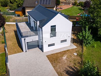 Pronájem rodinného domu 165 m², pozemek 655 m²