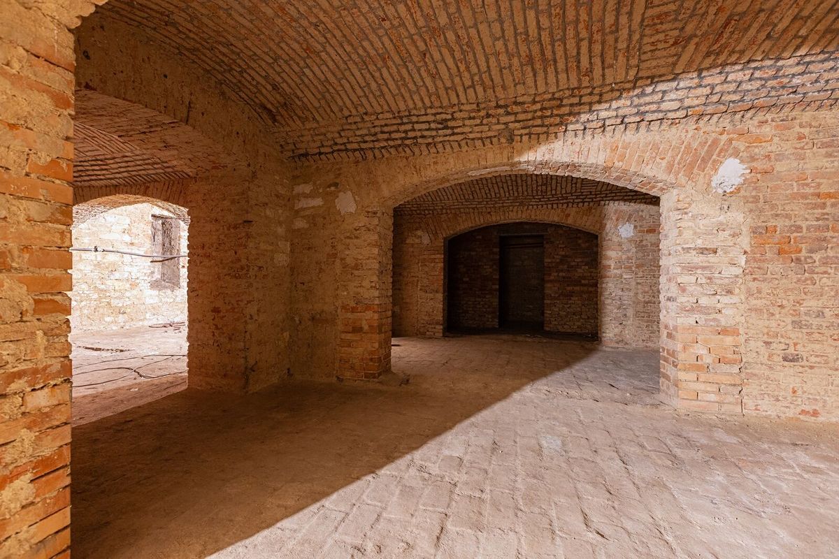 Prodej obchodního prostoru 185 m² – fotografie 5