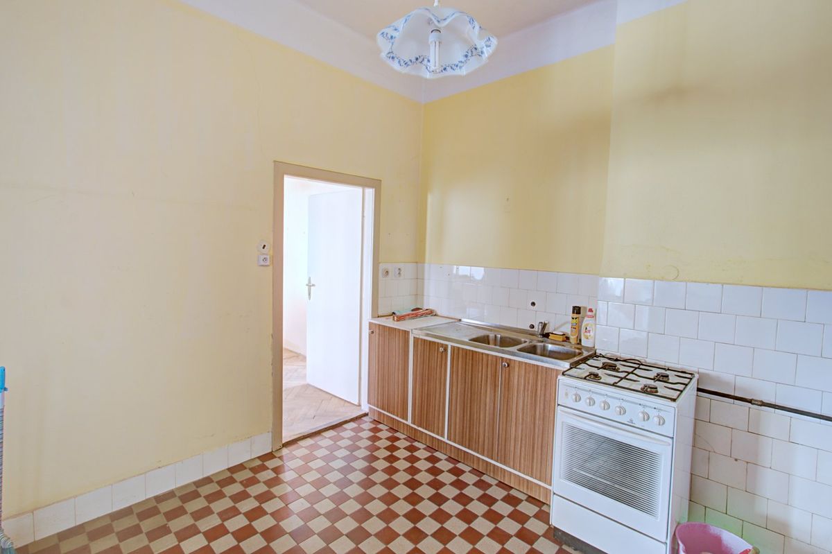 Prodej rodinného domu 204 m², pozemek 260 m² – fotografie 3