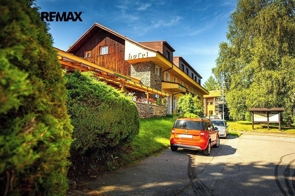 Prodej činžovního domu 1600 m²