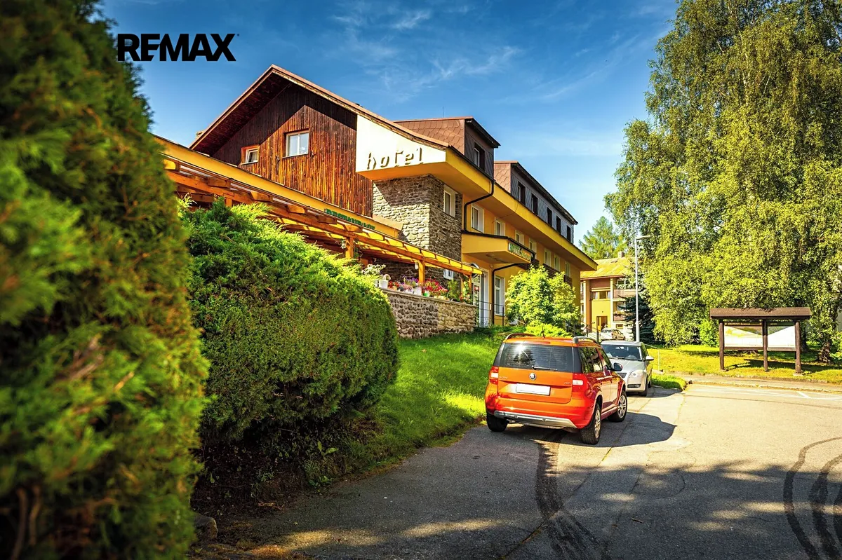 Prodej činžovního domu 1600 m²