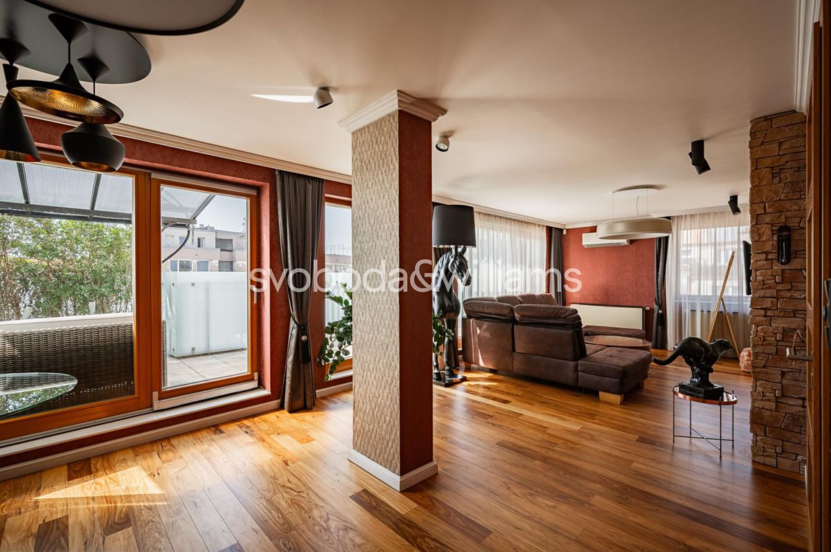 Pronájem bytu 3+kk 96 m²