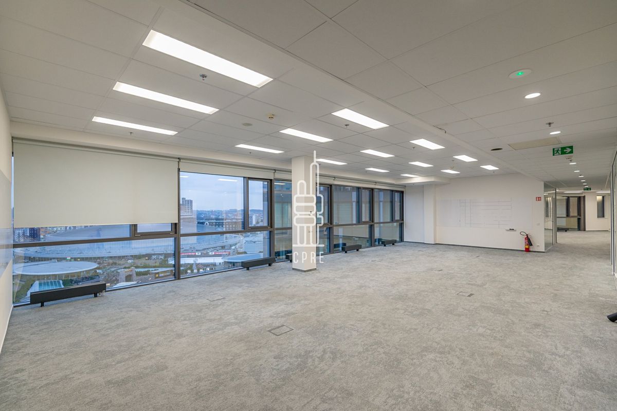 Pronájem kanceláře 1116 m² – fotografie 4