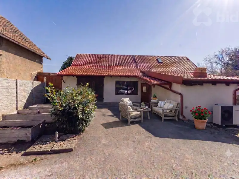 Prodej rodinného domu 140 m², pozemek 856 m², Kunice – náhled fotky 1