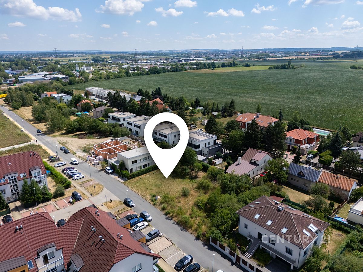 Prodej stavebního pozemku 553 m²