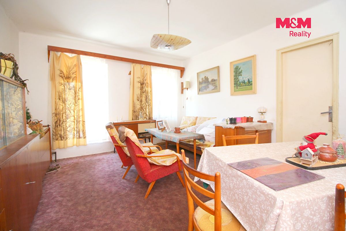 Prodej rodinného domu 160 m², pozemek 1132 m² – fotografie 3