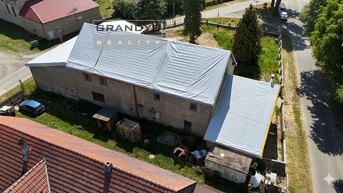 Prodej rodinného domu 630 m², pozemek 1391 m² – fotografie 4