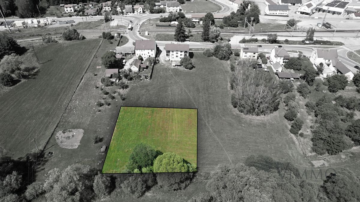 Prodej stavebního pozemku 2410 m²