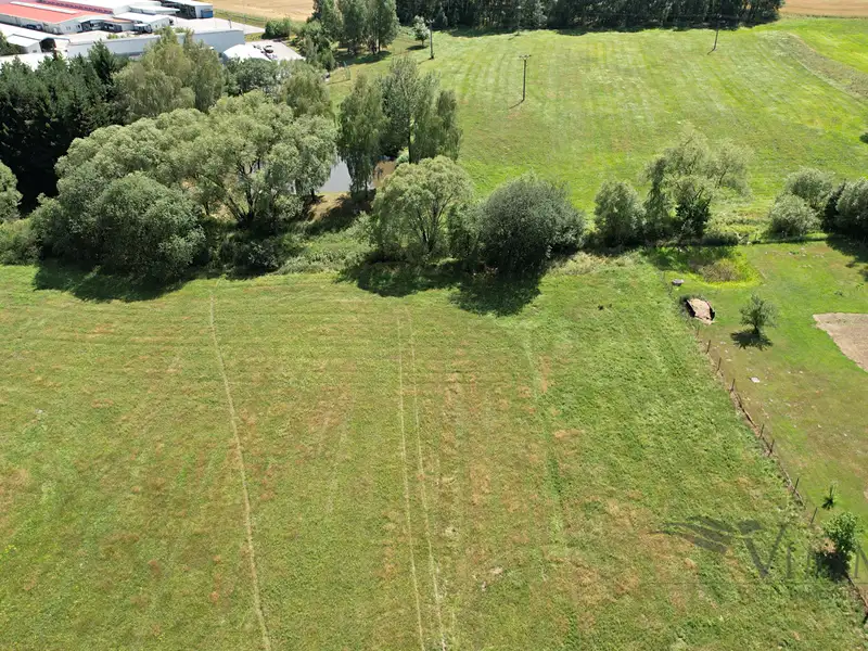 Prodej stavebního pozemku 2410 m², Střítež – náhled fotky 3