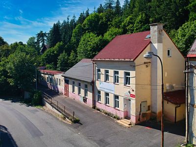 Prodej výrobní haly, prostoru 470 m²
