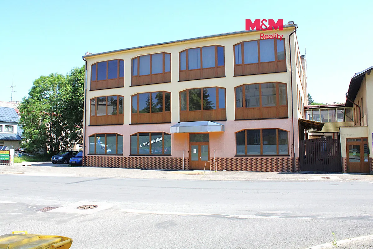 Pronájem skladového prostoru 360 m²