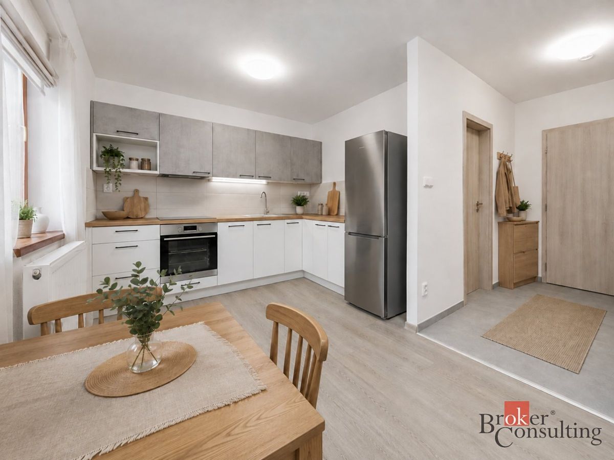 Pronájem bytu 1+1 37 m² – fotografie 2