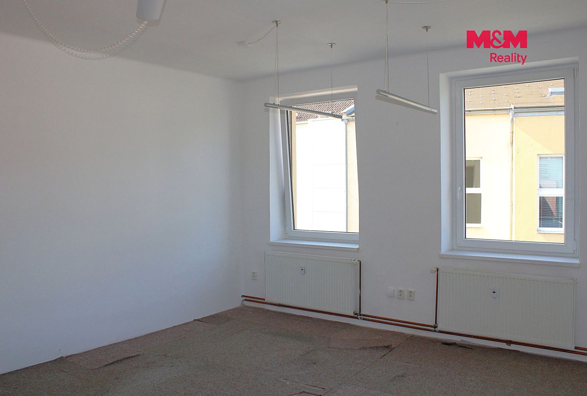 Pronájem kanceláře 23 m² – fotografie 3