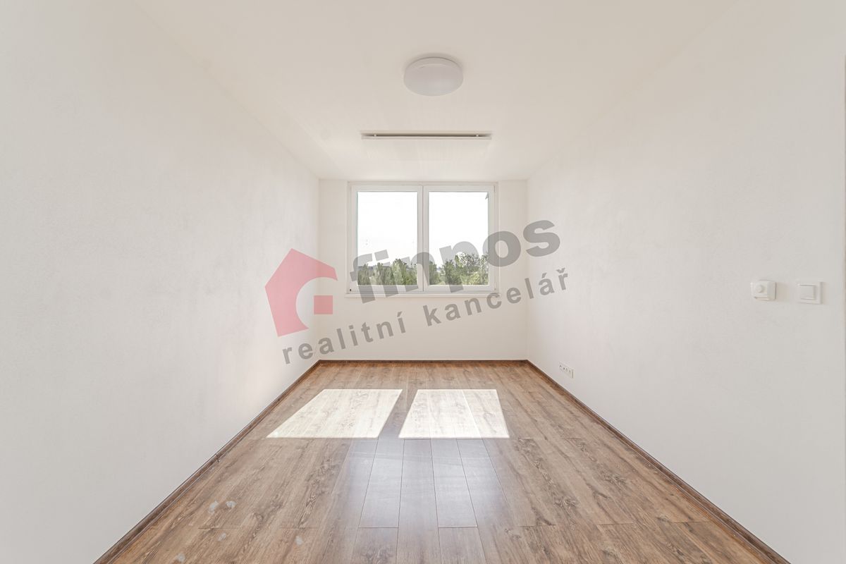 Pronájem bytu 4+kk 117 m² – fotografie 4