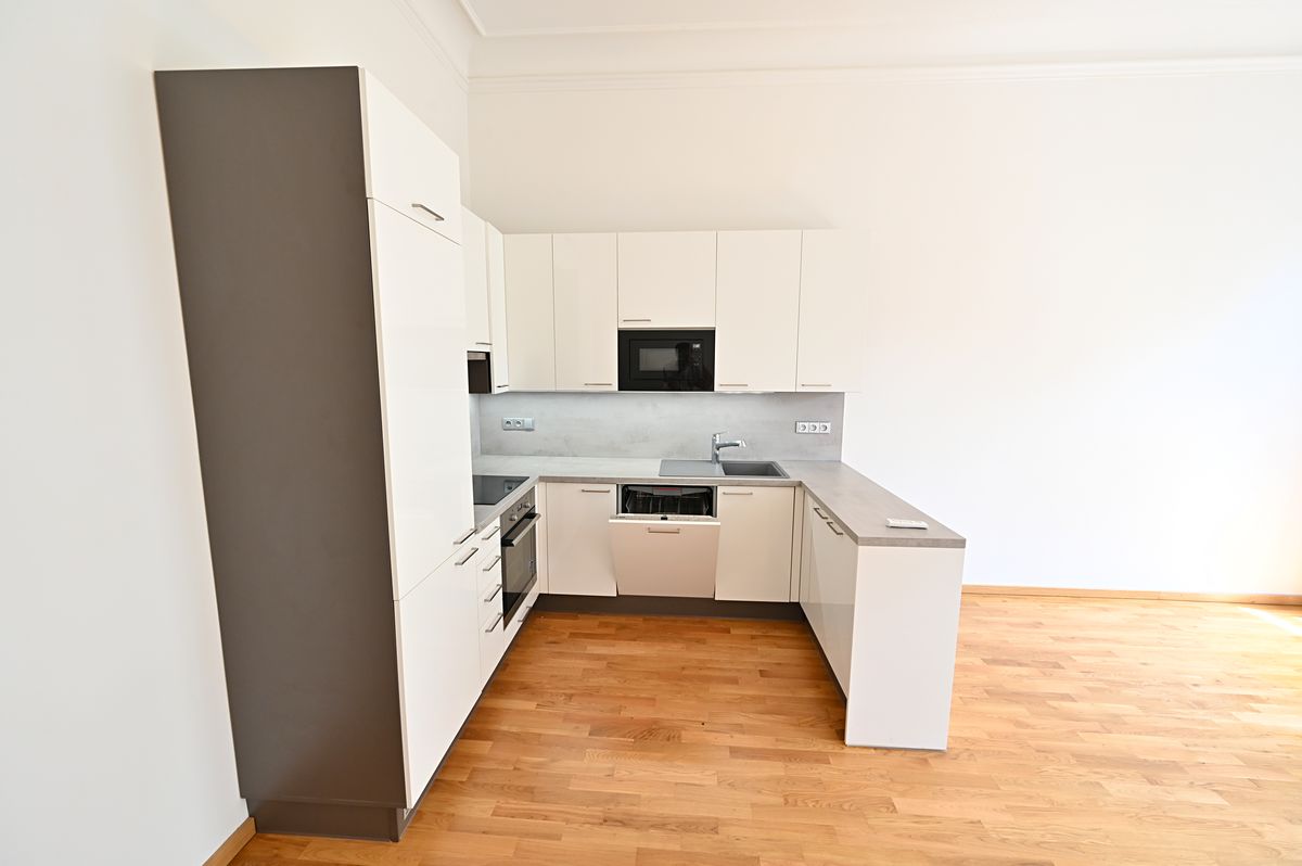 Pronájem bytu 1+kk 43 m² – fotografie 4