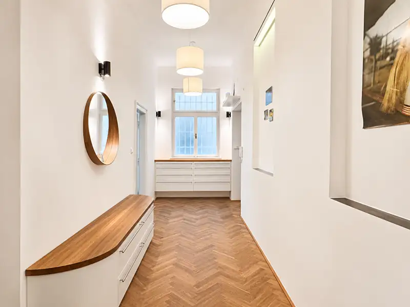 Pronájem bytu 3+1 112 m², Praha – náhled fotky 2