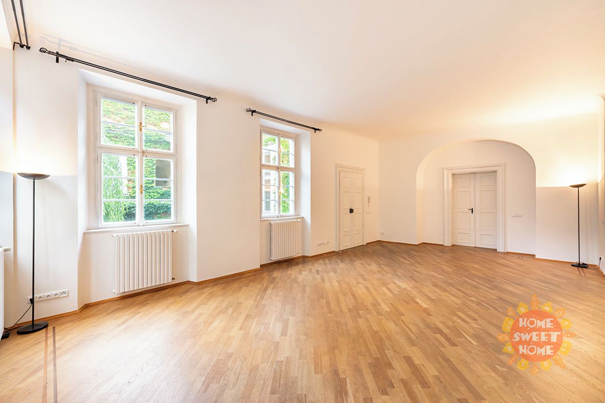 Pronájem bytu 4+1 187 m² – fotografie 2