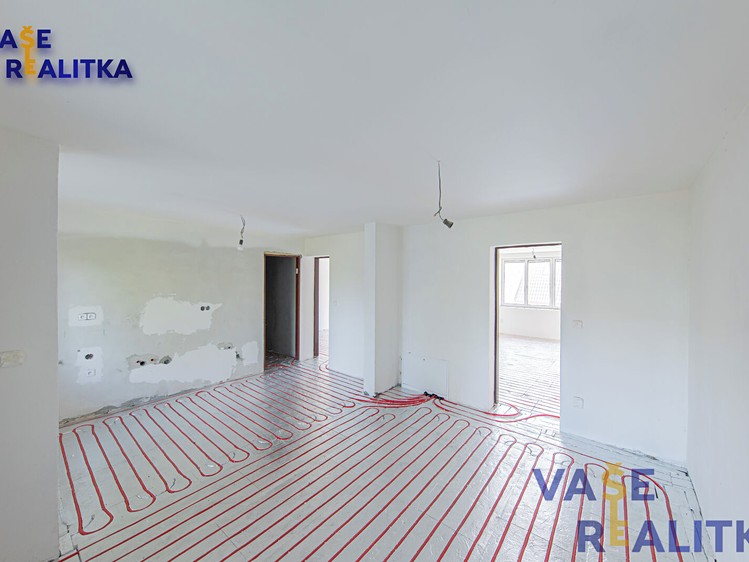 Wohnung 2+1 zum Kauf, 67 m² (2 von 8)