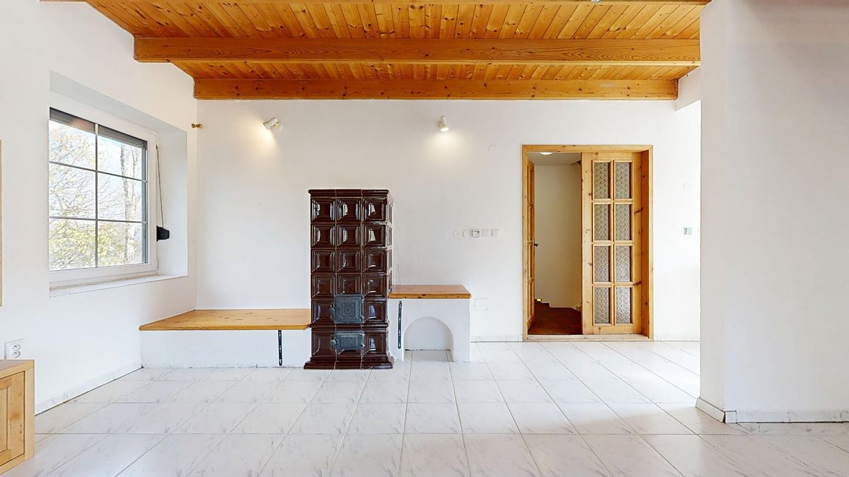Prodej rodinného domu 145 m², pozemek 1372 m² – fotografie 4