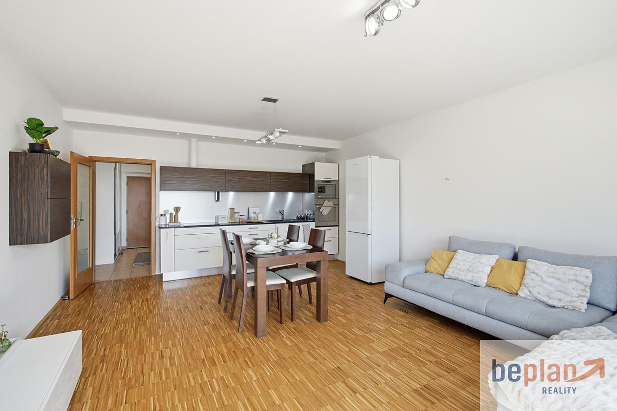 Pronájem bytu 2+kk 63 m²