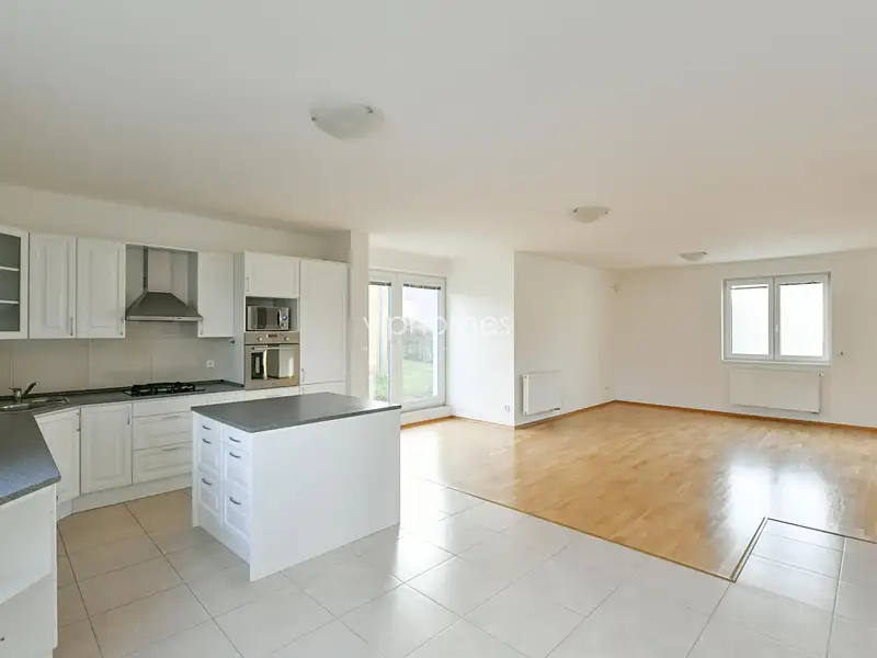 Pronájem vily 285 m², pozemek 1177 m², Průhonice – náhled fotky 2