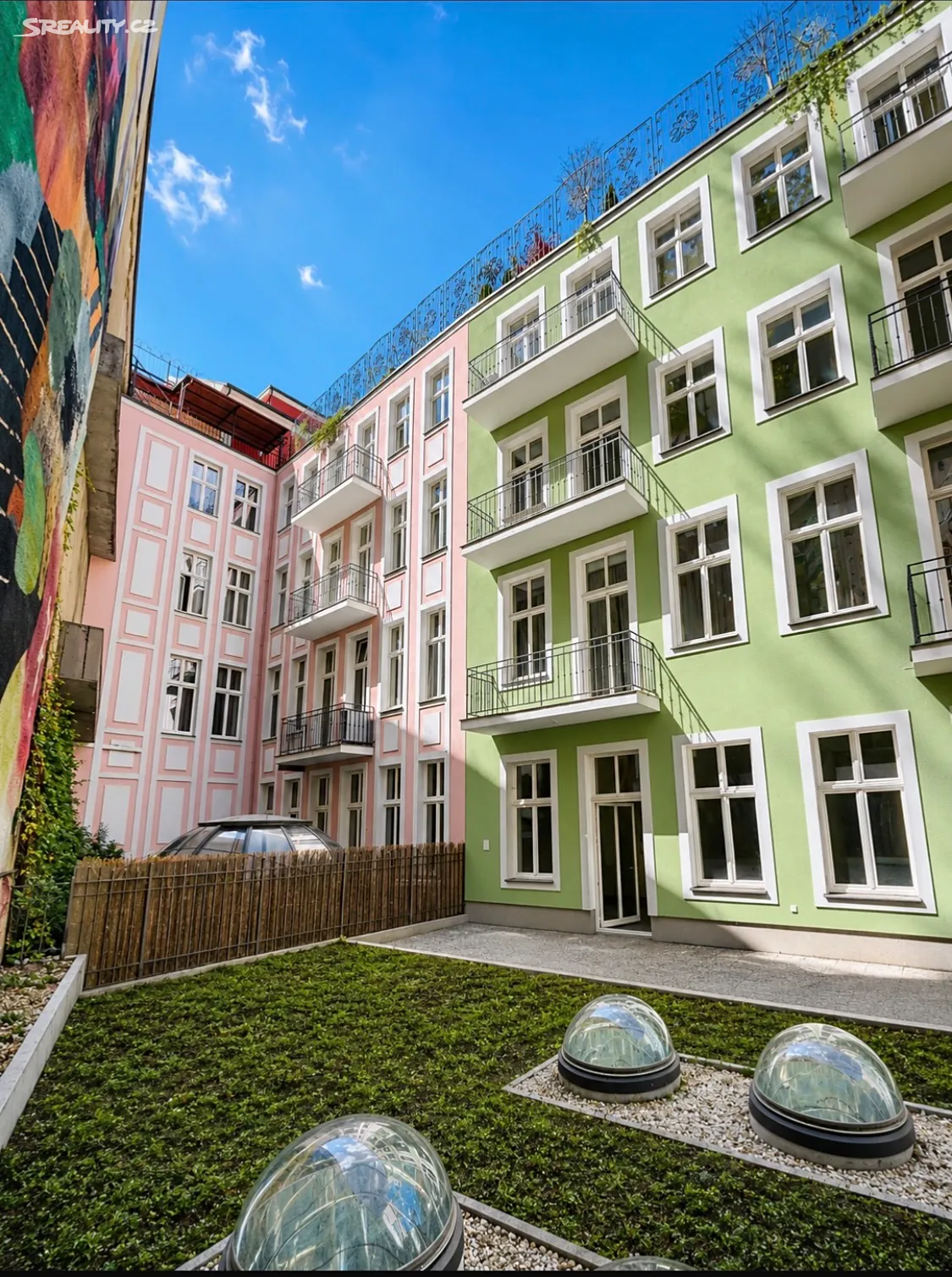Prodej bytu 6 pokojů a více 181 m²
