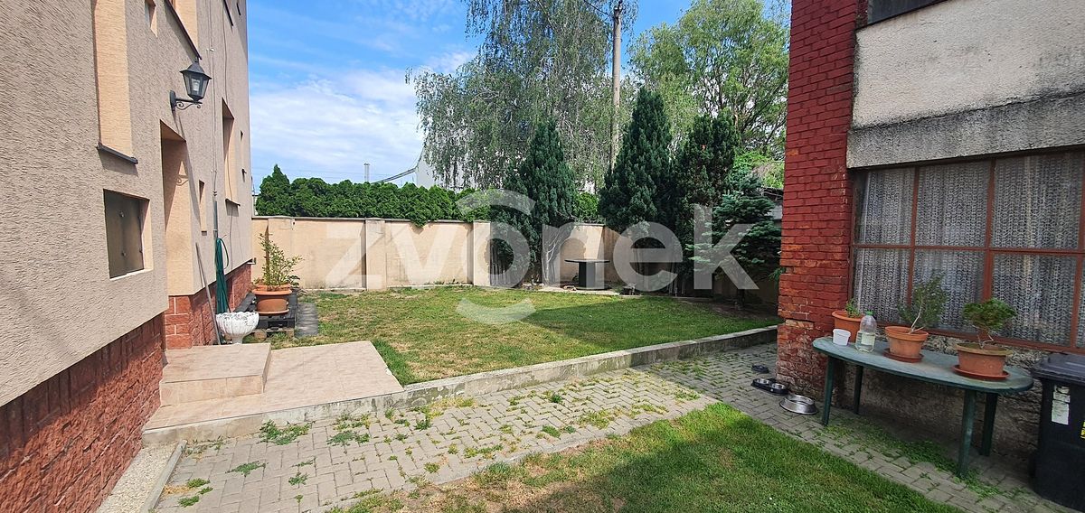 Prodej rodinného domu 250 m², pozemek 388 m² – fotografie 5