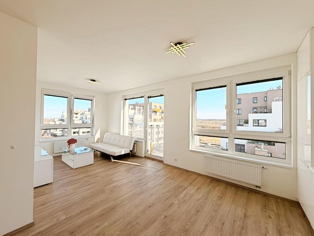 Pronájem bytu 3+kk 75 m²