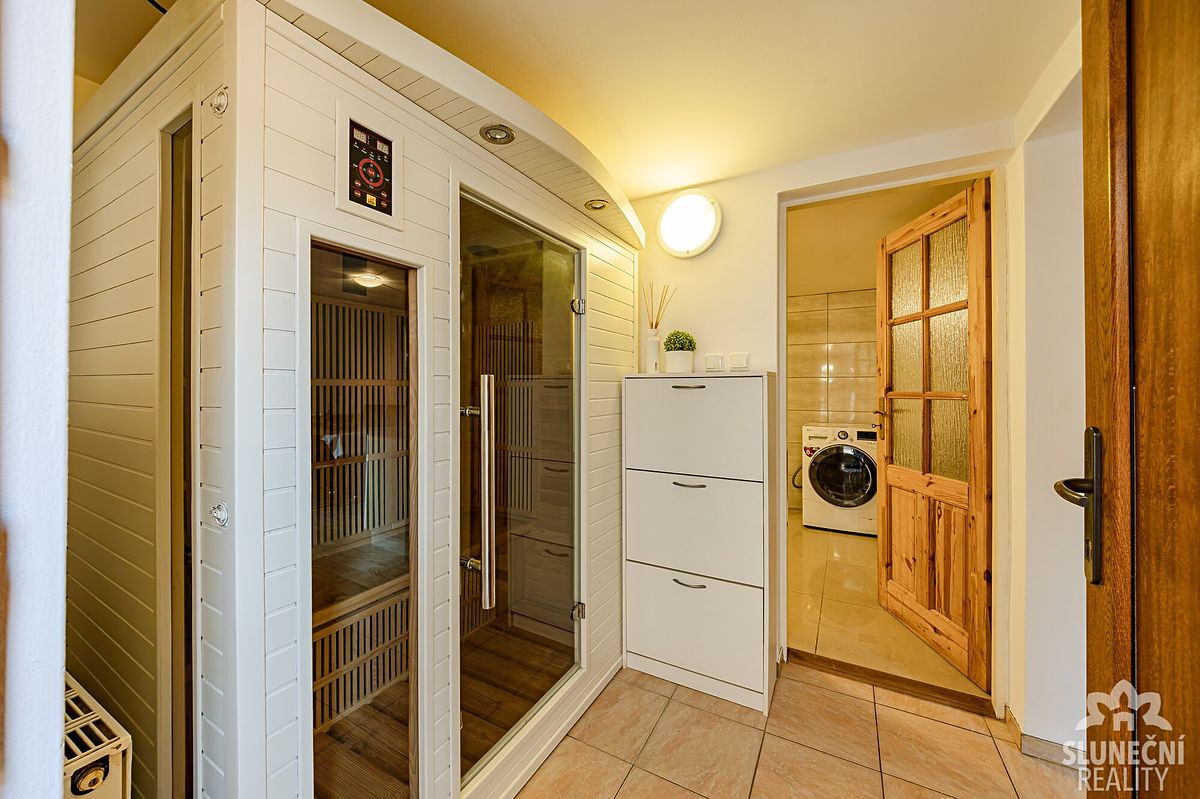 Prodej rodinného domu 70 m², pozemek 642 m² – fotografie 3