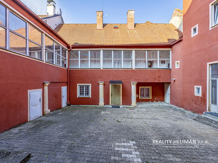 Будинок на продаж, 878 м² (20 з 26)