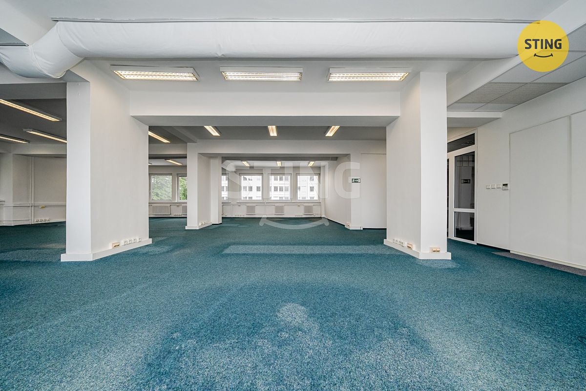 Pronájem kanceláře 165 m² – fotografie 5