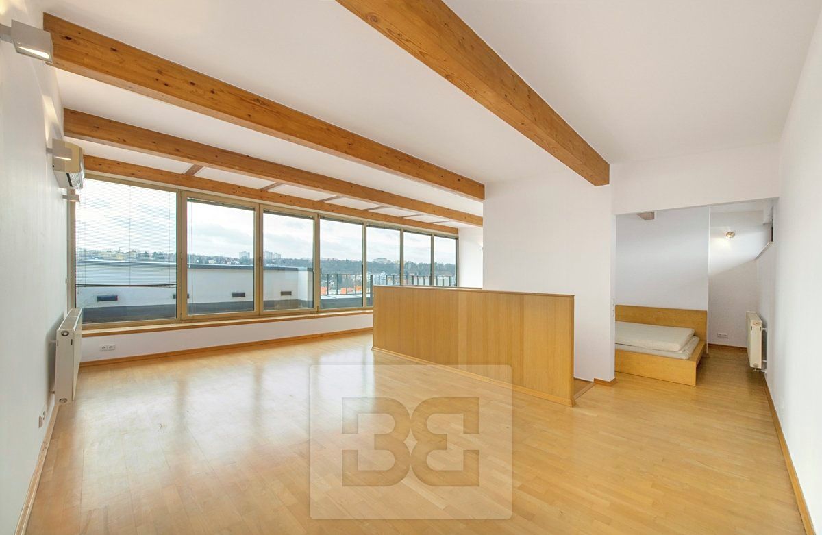 Pronájem bytu 4+kk 153 m² – fotografie 2