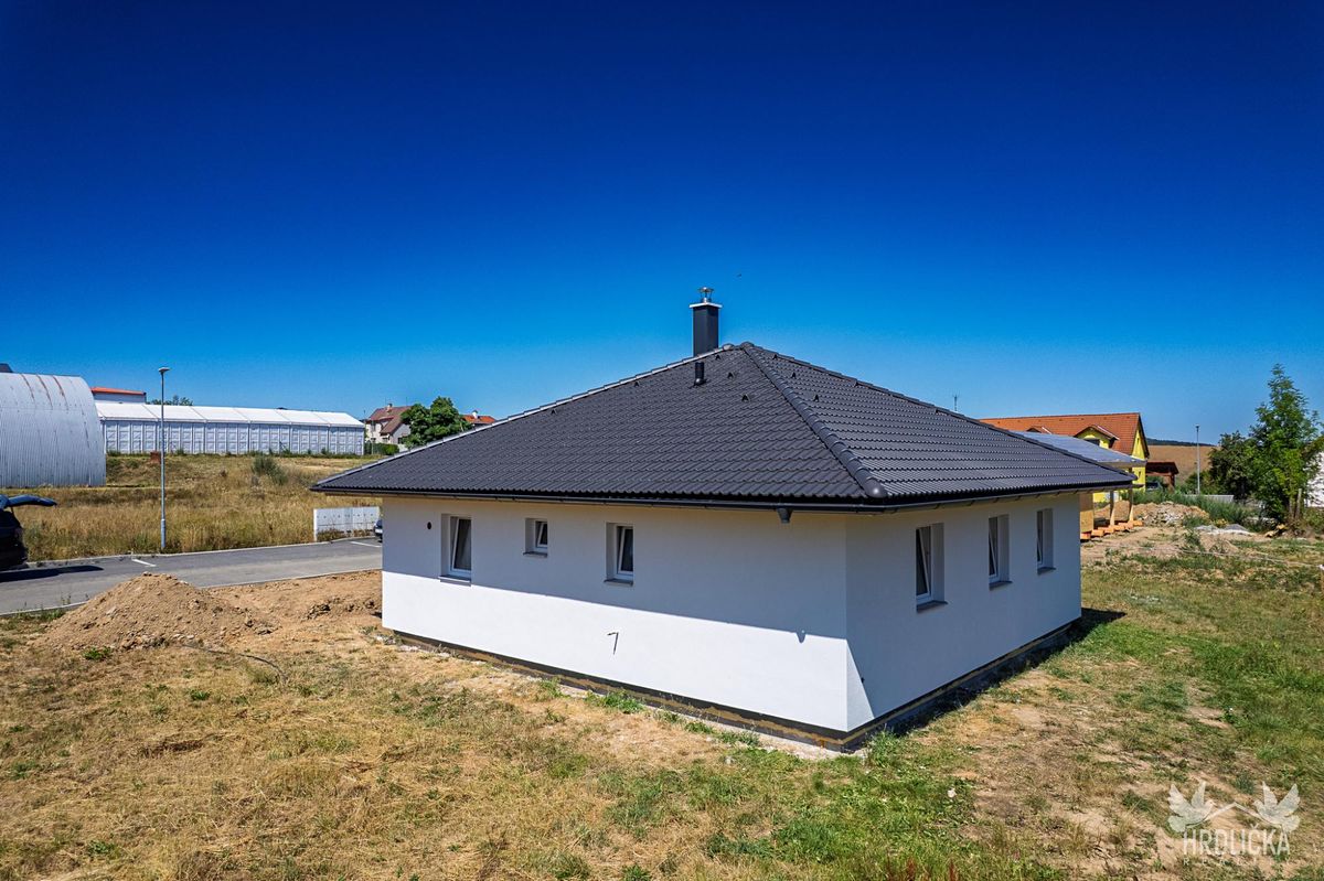 Prodej rodinného domu 80 m², pozemek 808 m² – fotografie 5