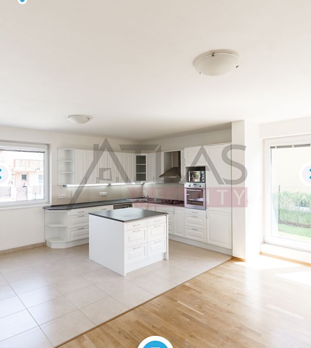 Pronájem vily 400 m², pozemek 1000 m² – fotografie 5