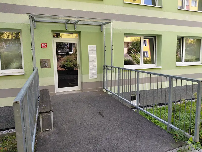 Prodej bytu 2+kk 41 m², Králův Dvůr – náhled fotky 3