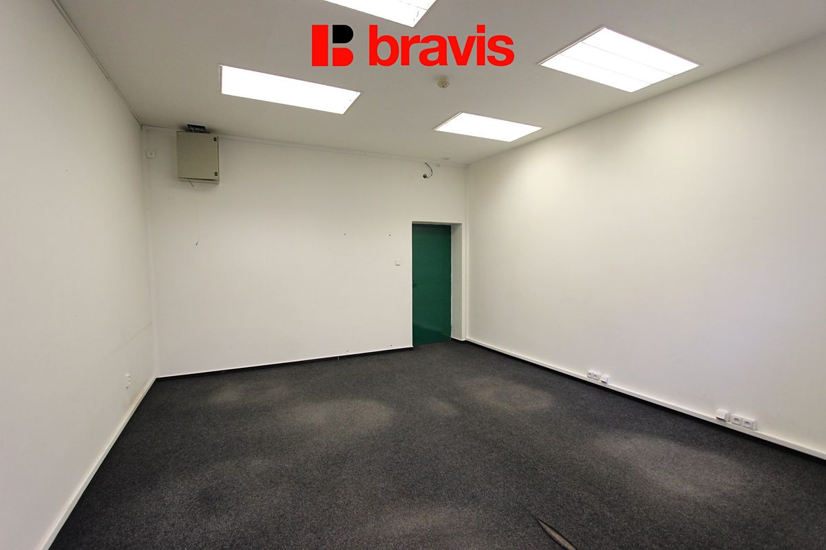 Pronájem kanceláře 48 m² – fotografie 2