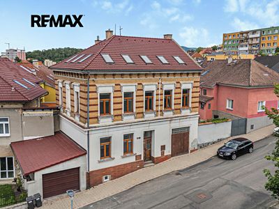 Prodej rodinného domu 220 m², pozemek 208 m²