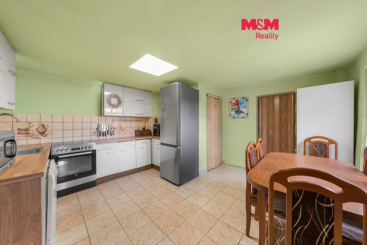 Prodej rodinného domu 80 m², pozemek 1205 m²