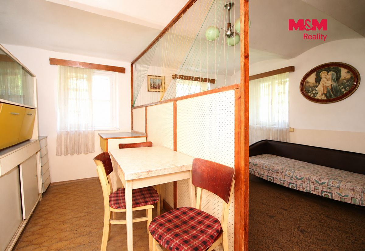 Prodej rodinného domu 160 m², pozemek 1132 m² – fotografie 4
