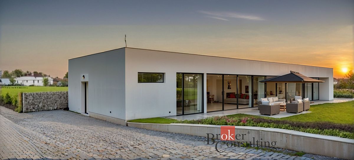 Prodej rodinného domu 219 m², pozemek 951 m² – fotografie 2
