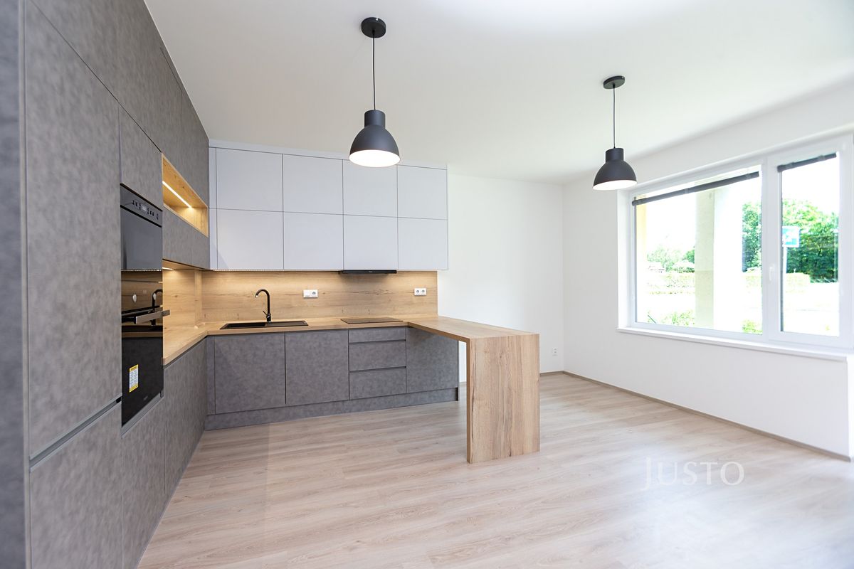 Pronájem bytu 2+kk 54 m² – fotografie 2