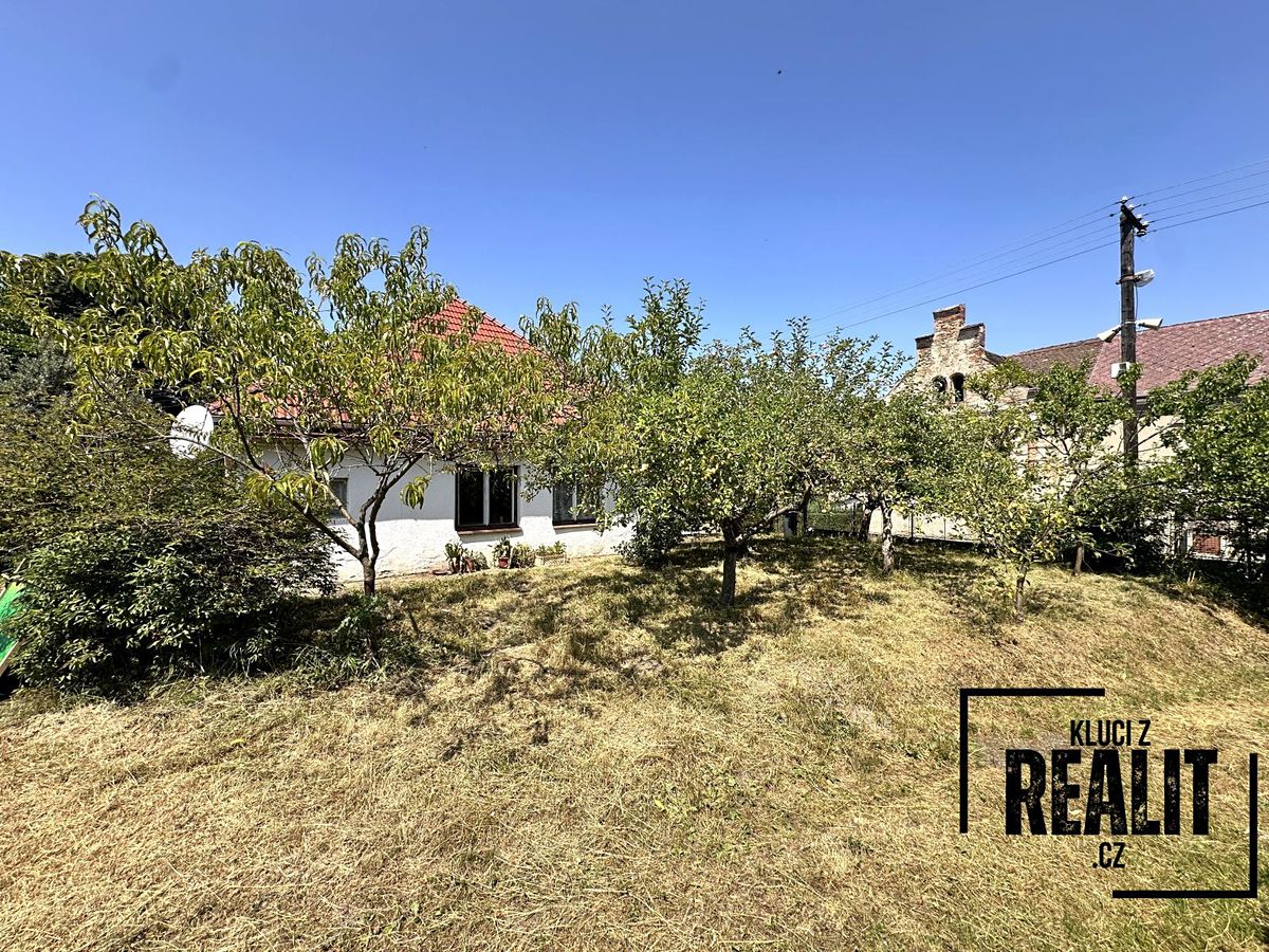 Prodej rodinného domu 135 m², pozemek 970 m² – fotografie 4